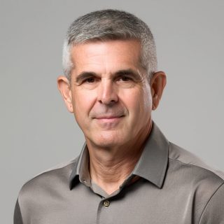 Portrait of Derek Holloway